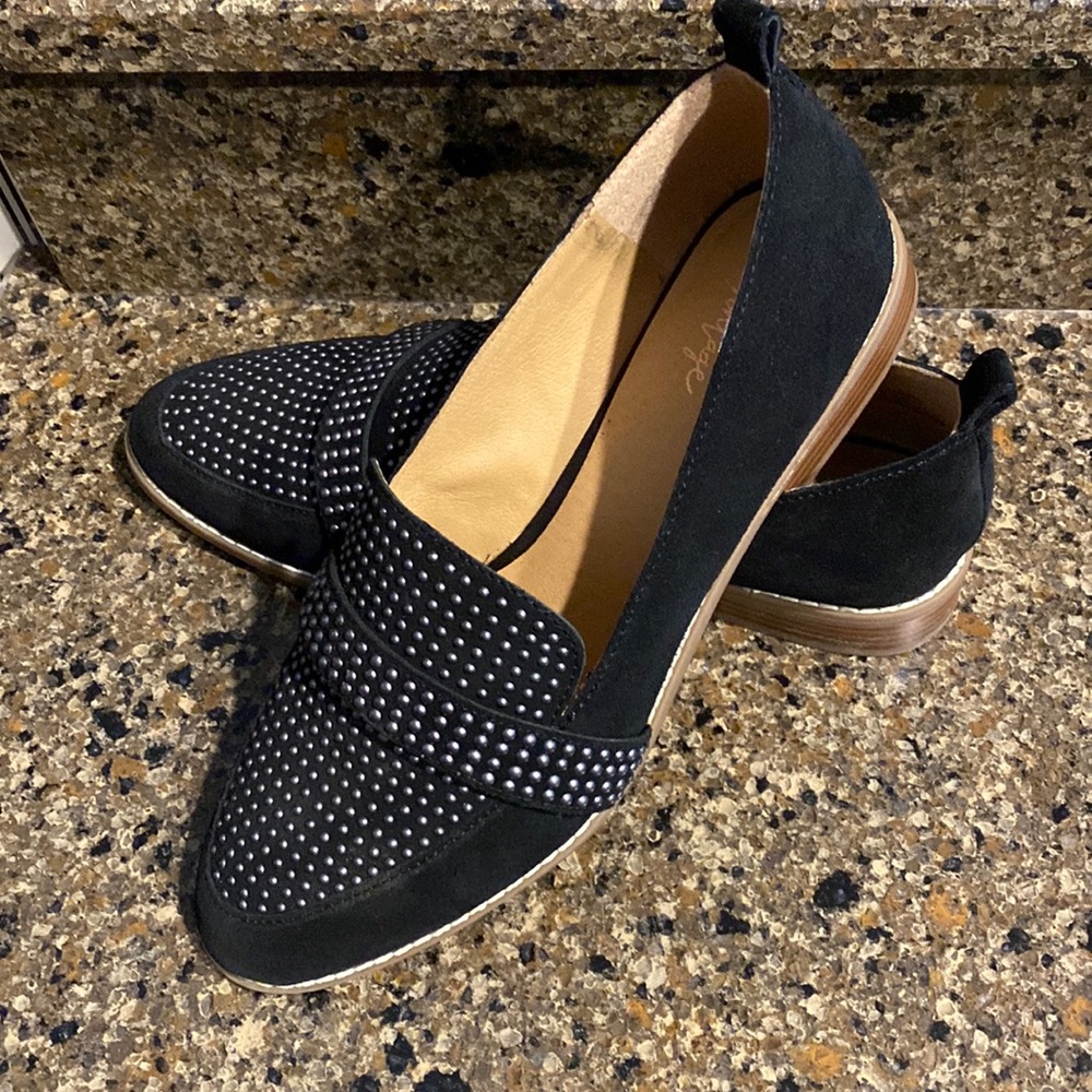 Crown Vintage women’s loafer